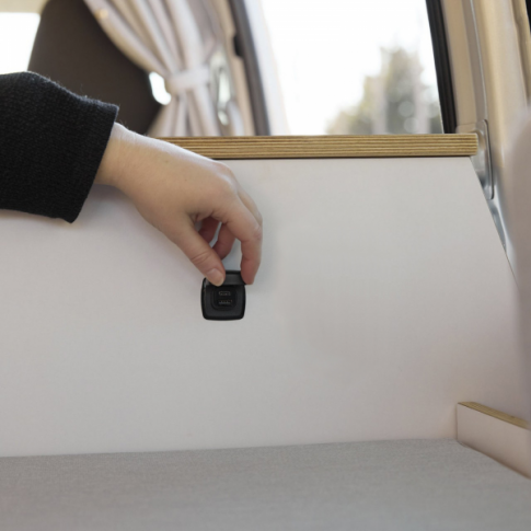 Scanstrut SC-USB-F4 Flip Pro Plus Fast Charging Socket